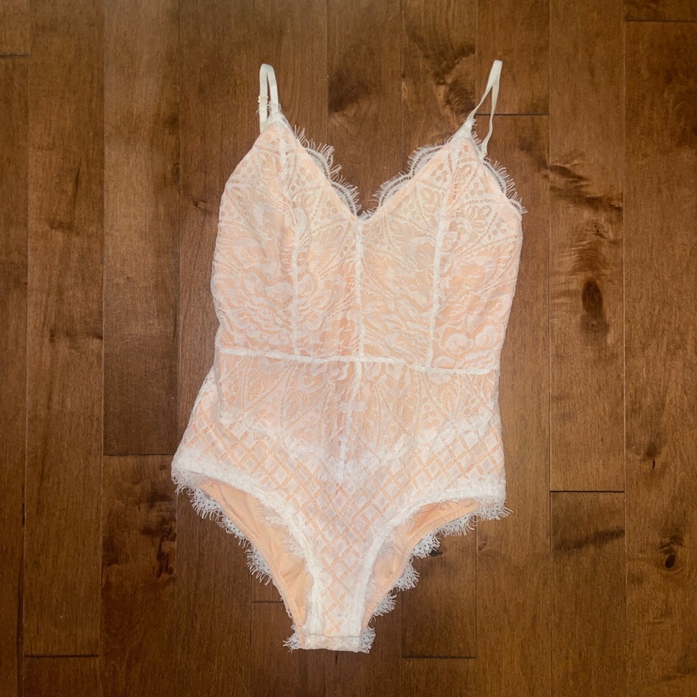 Never worn. Boohoo medium bodysuit. - Picture 1 of 3